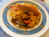 http://www.recetaspasoapaso.com/2010/11/arroz-marinero-pescado-y-marisco.html