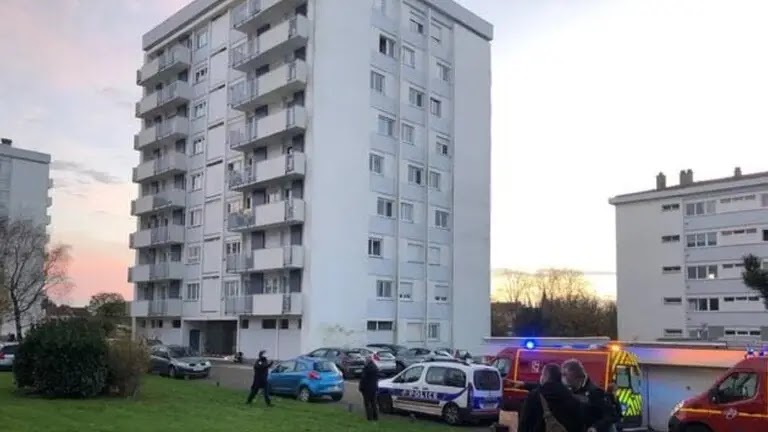 Two people were killed and a third seriously injured in an attack in Chole, western France