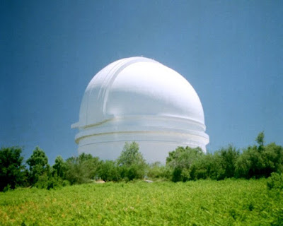 200 in. Hale Telescope, Mt. Palomar, CA, July 1995