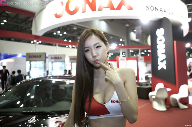 1 Lee Ji Min - Automotive Week 2012-very cute asian girl-girlcute4u.blogspot.com