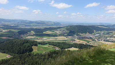 Blick Richtung Westen von der Falkenfluh