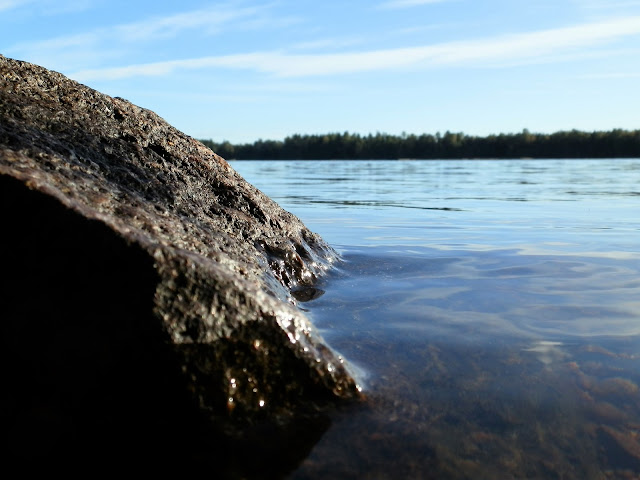 rantakivi, järvi