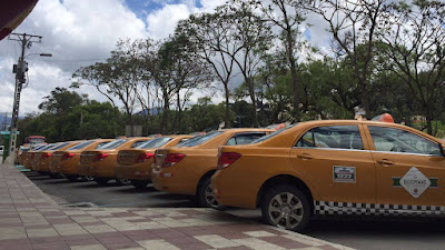 Carro eléctrico vs carro a gasolina Ecuador Fayals