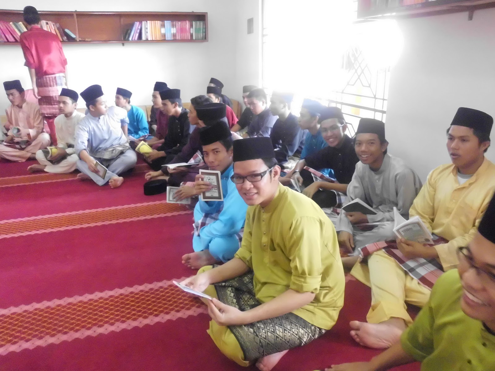 BADAR SEMESRA: Majlis Bacaan Yasin Dan Solat Hajat Sempena 