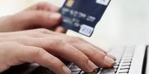 Money theft revealed through online debit cards of dozens of citizens