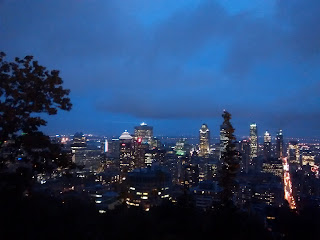 centre-ville de Montréal le soir