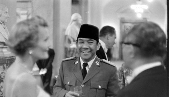 Kisah Bung Karno Mengerjai Duta Besar Amerika 