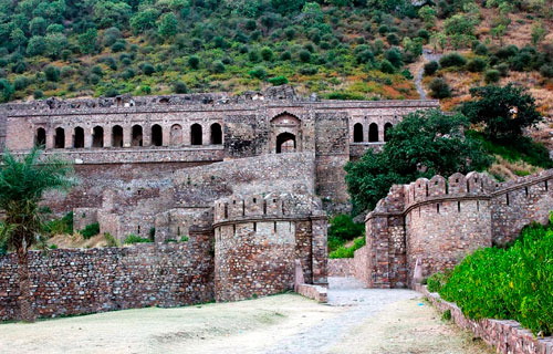 Bhangarh Fort, Haunted Places, Haunted places in India, most haunted places, the scary book,