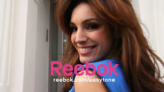 Kelly Brook  pour Reebok Easytone