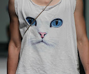 cat face tank top. Posted 20th May 2012 by Good Cat (cat face tank top)