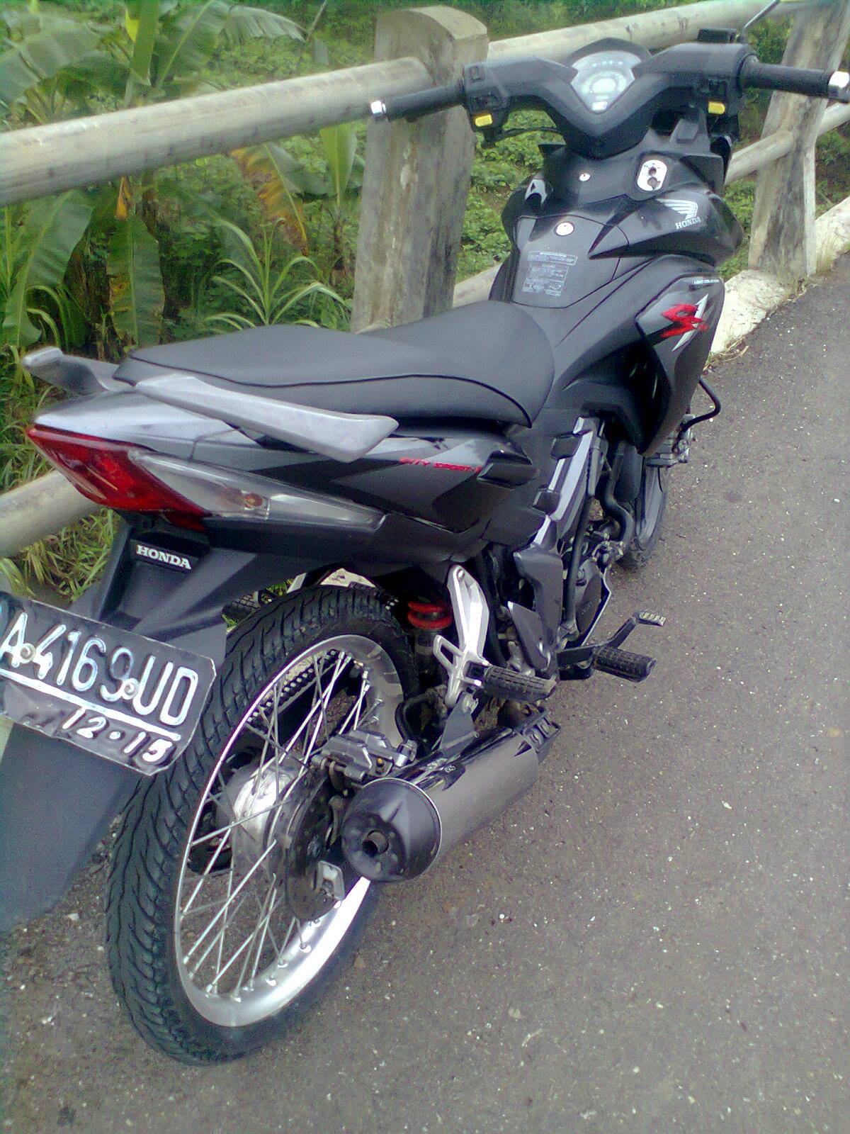 Modifikasi Motor Cs1 Velg Jari Jari