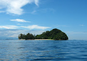 Mamutik Island, smallest of all 5 Tunku Abdul Rahman Park Islands, . (mamutikisland )