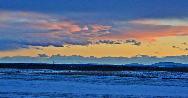 from the car, road pics, commute, first snow, October, sunset, rocky mountains, cohanmagazine.blogspot.com