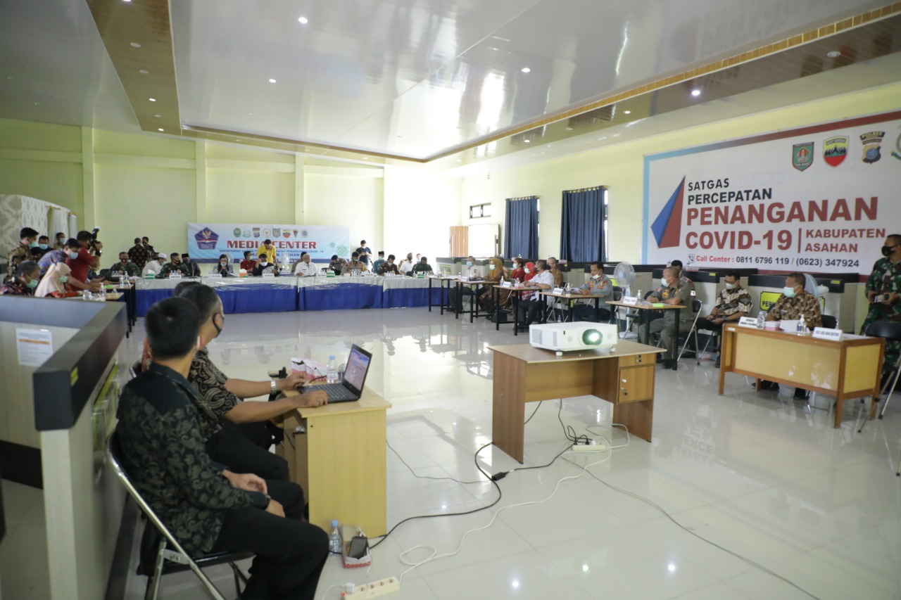 Bupati Asahan Memimpin Rakor membahar Penekanan Penyebaran Covid-19