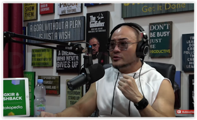 Tangisan Deddy Cobuzier Untuk Syekh Ali Jaber