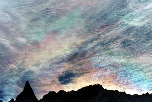 Iridescent-Clouds-Over-Aiguille-de-la-Tsa