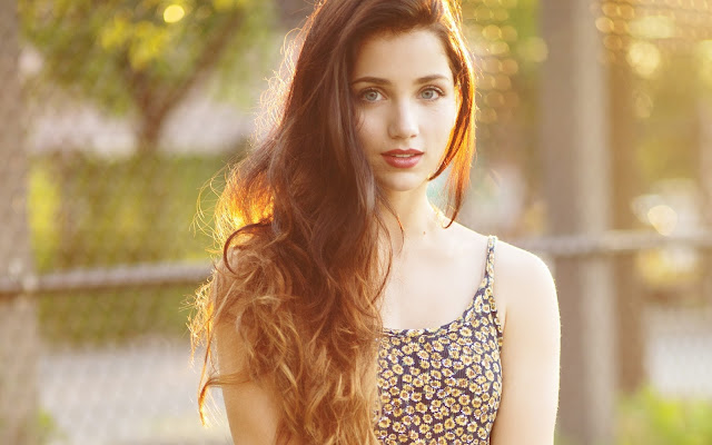 emily rudd hot sexy HD wallpapers