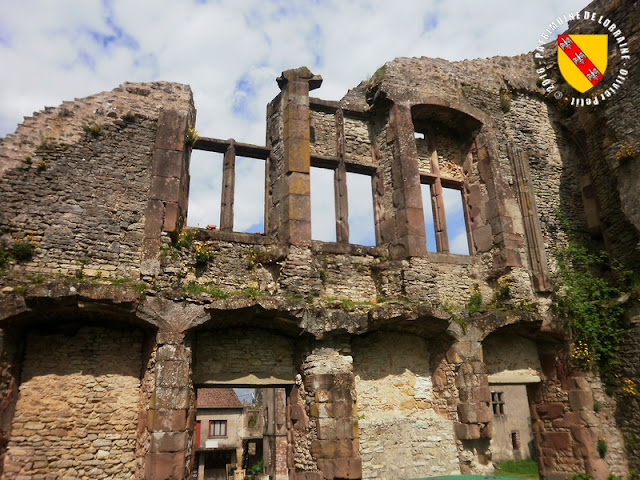 MOYEN (54) - Château épiscopal (XVe siècle)