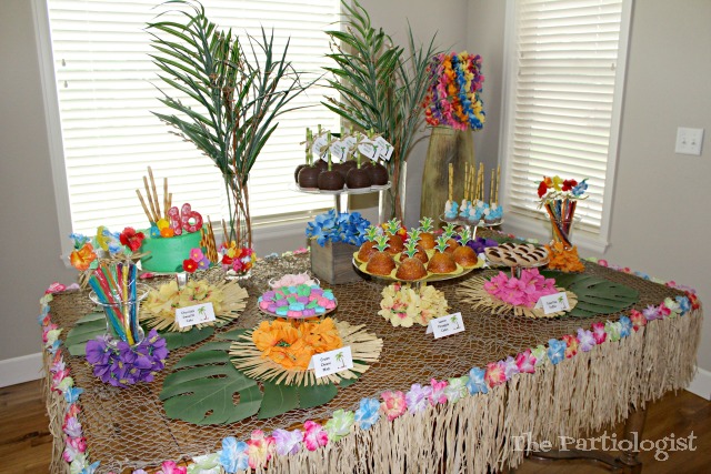 The Partiologist: Tropical Dessert Table!