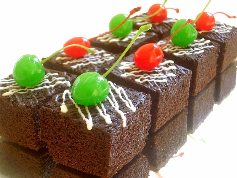 22+ Resep Kue Brownies Coklat Kukus Sederhana, Motif Masa Kini!