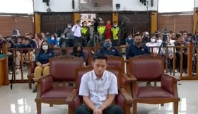 Kapolri Tegaskan Nasib Bharada E dan Ricky Rizal di Polri Bakal Ditentukan di Sidang Etik: Saat Ini, Tim Lagi Menyusun...