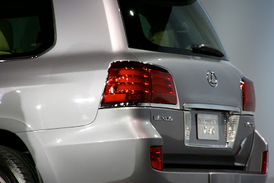 2008 Lexus LX 570 at the New York Auto Show