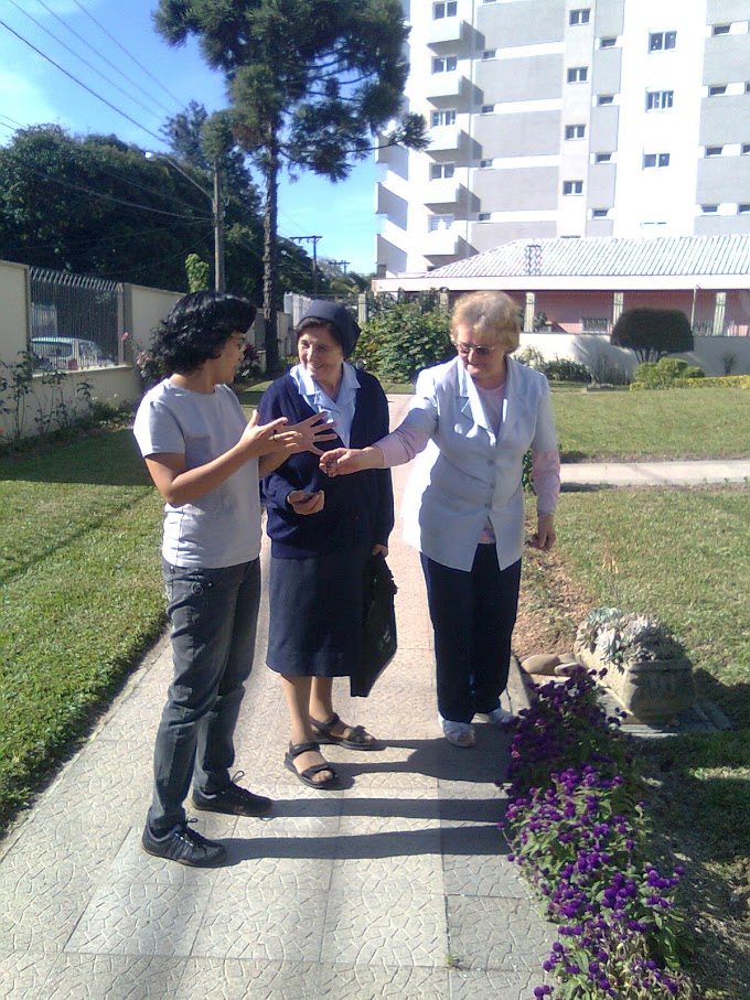 RELIGIOSAS PREPARAM ENCONTRO VOCACIONAL FEMININO