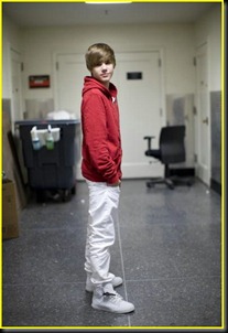 justin-bieber-usa-today-short-06