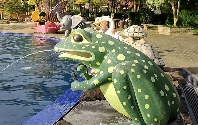 Patung binatang di Dayang resort