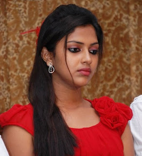 Amala Paul Hot