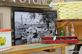 vintage, picnic, display, engineer print, decoupage, pallets, black and white photo, picnic basket, http://bec4-beyondthepicketfence.blogspot.com/2016/06/picnic-time.html