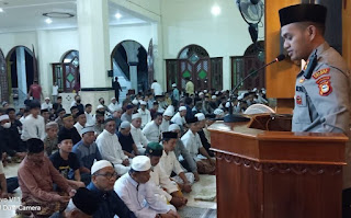 Kapolres Palopo Ajak Jamaah Masjid Agung Luwu-Palopo Jaga Sitkamtibmas Selama Ramadhan dan Jelang Lebaran