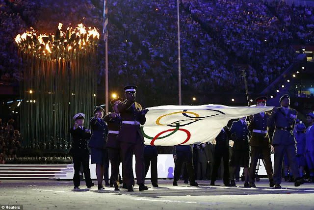 justjovitz_LONDON OLYMPICS 2012 CLOSING CEREMONY