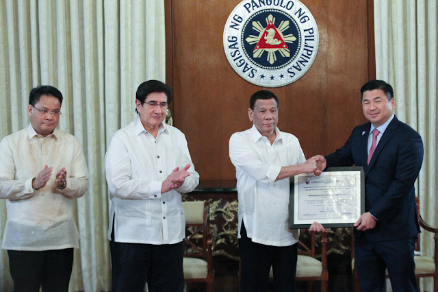 Mislatel - Dito Telecommunity awarded license to operate by President Rodrigo Duterte