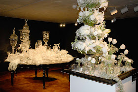 Flower arrangement Emily Neubauer Belle Fiori sculpture Laid Table by Beth Lipman Milwaukee Art Museum Art in Bloom