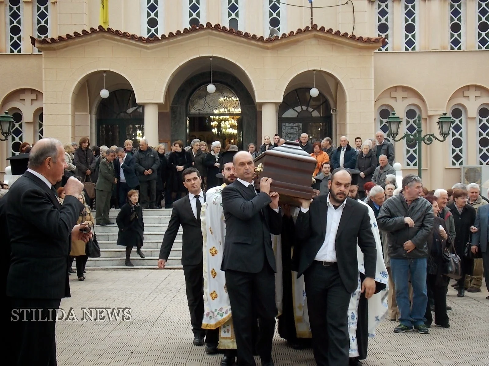  Μητροπολιτικός Ιερός Ναός Αγίου Αθανασίου Στυλίδας