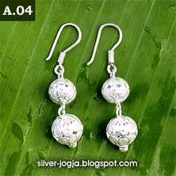 anting perak jogja bola