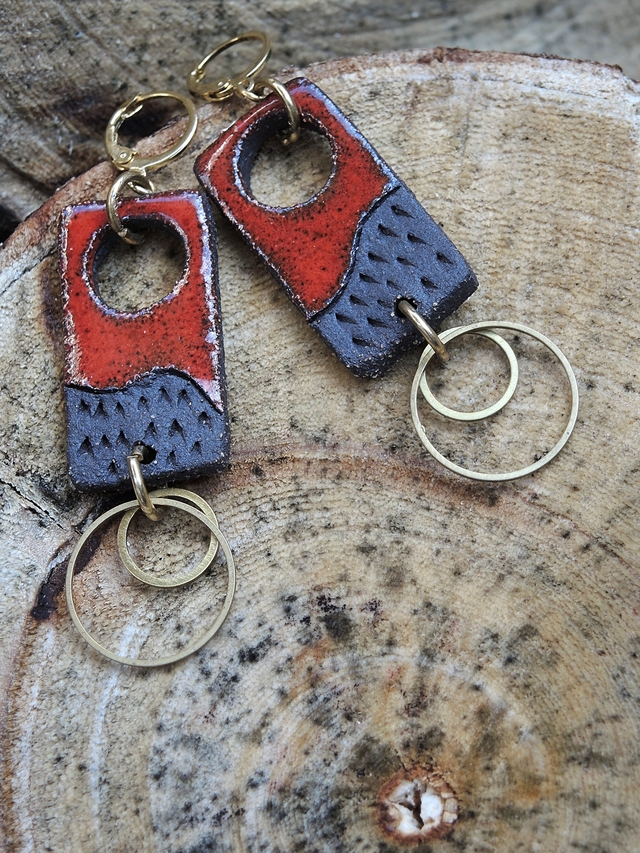 DIY - oorbellen met zelfgemaakte keramieken verdeler/earrings with homemade ceramic connectors