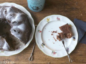 bundt cake en plato y servido