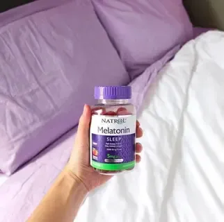 هل تعاني من صعوبه فالنوم؟ حبوب الميلاتونين-melatonin- افضل حبوب تساعدك علي النوم دون اي أرق. تعرف علي ميلاتونين حبوب وطريقه الاستخدام.