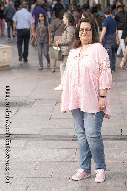 Blusa Rosa Con Crochet