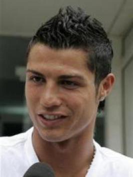 Ronaldo  Haircut on New Cristiano Ronaldo Hairstyle