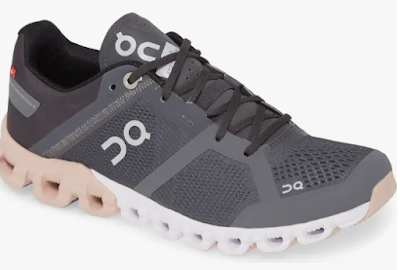 On Cloudflow Running Shoes