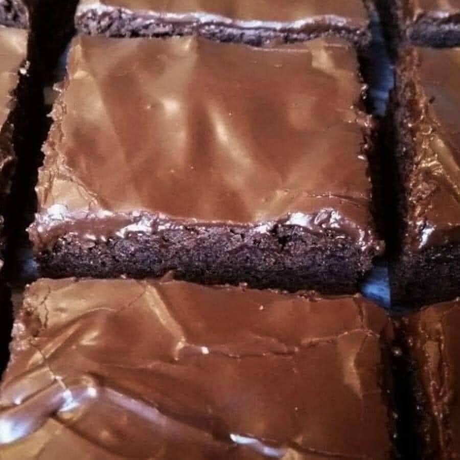 LUNCHROOM LADIES BROWNIES-50 YEAR OLD RECIPE