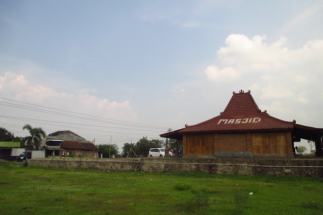 rumah kayu