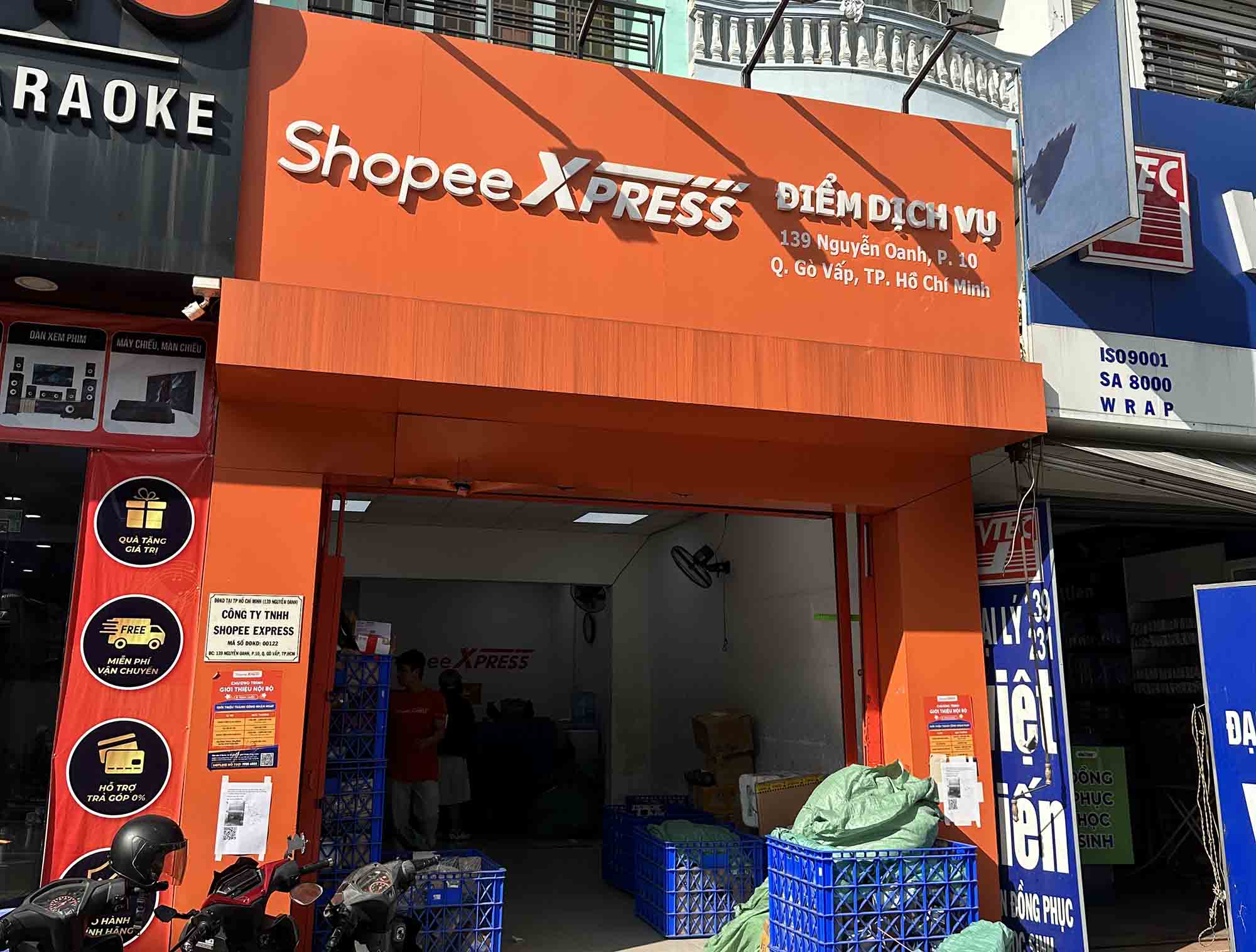 Shopee Xpress bị tố làm việc vô trách nhiệm shipper gian dối