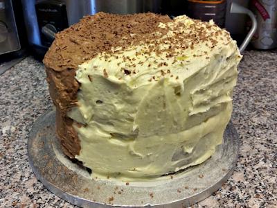 Buttercream half and half birthday cake ideas 778178