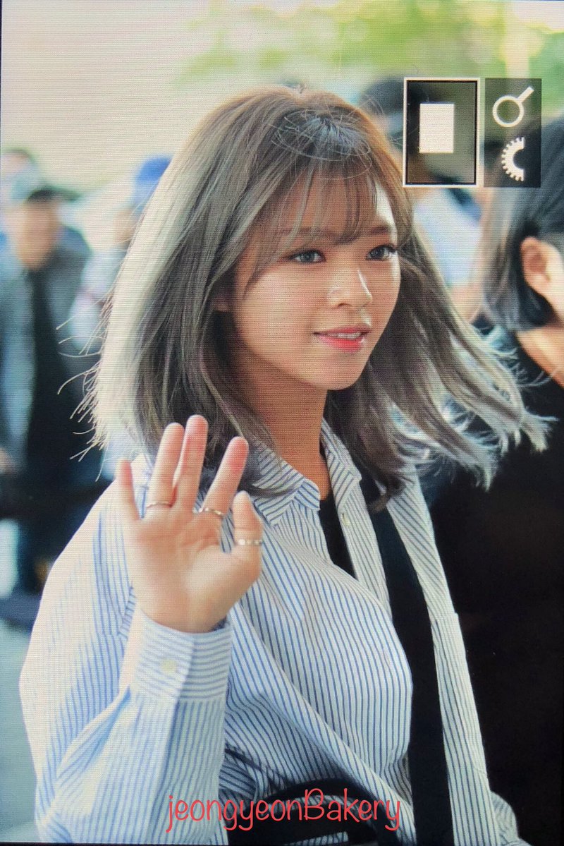 Fans Are In Love With TWICE Jeongyeon's New Hairstyle 