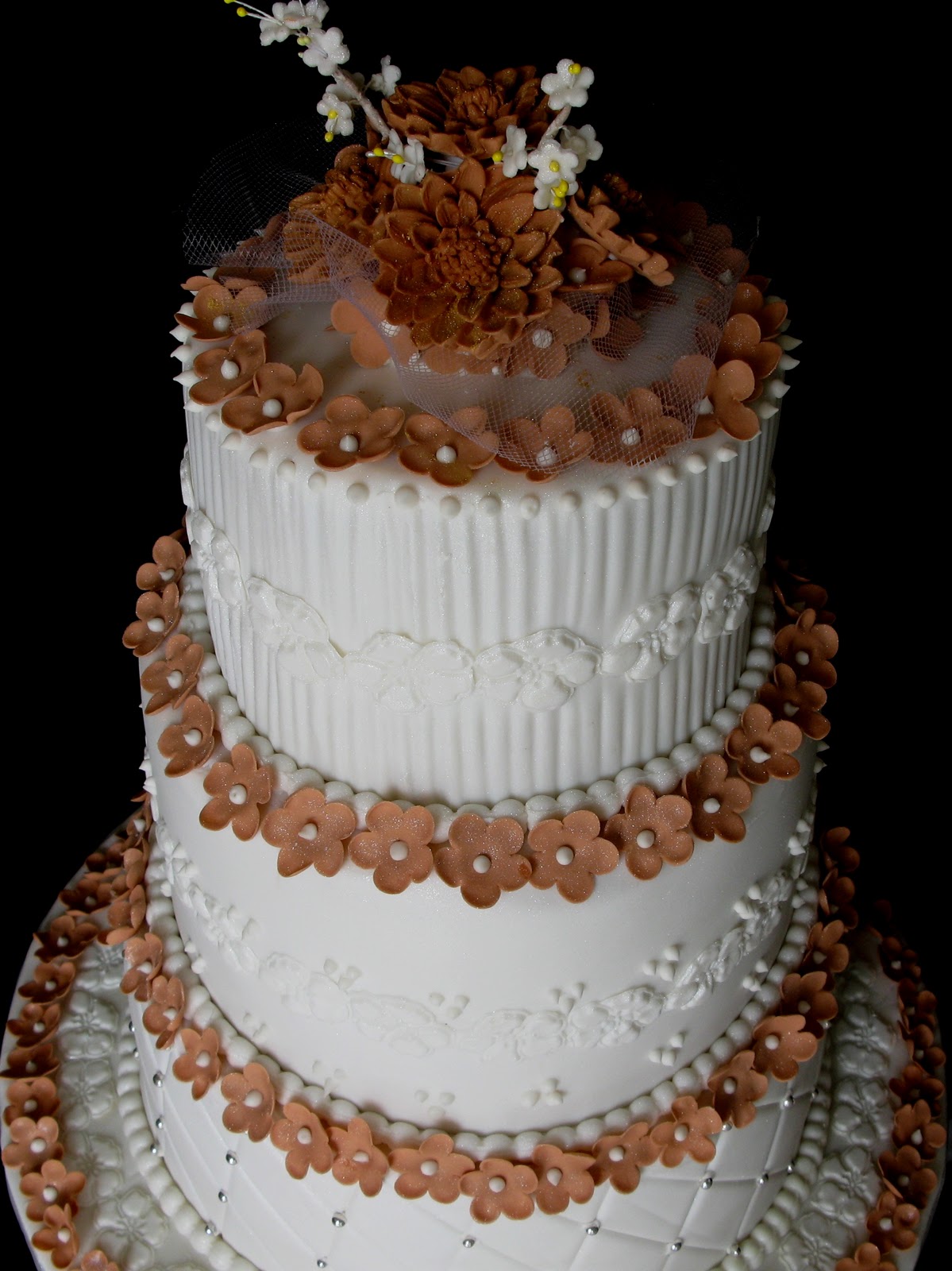 Sugarcraft by Soni Three  Layer  Wedding  Cake  Blossoms 