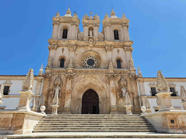 visita al monasterio de alcobaça